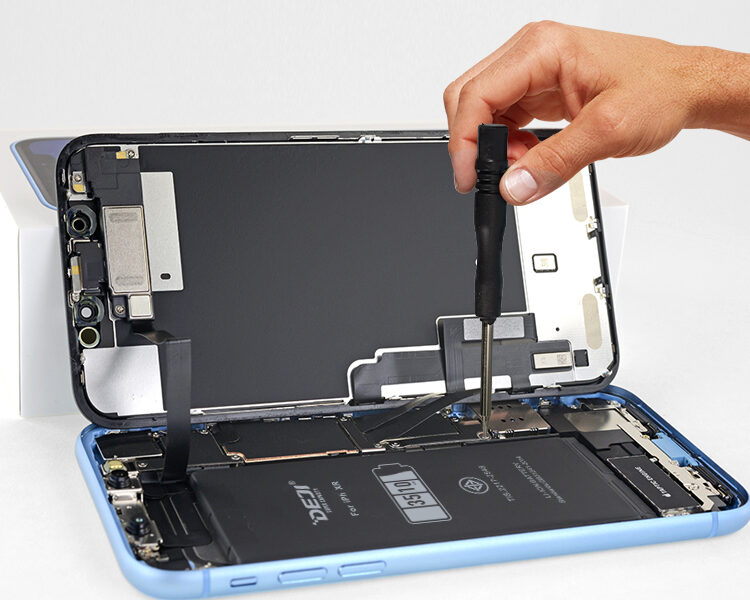 Vì Sao Pin Nguyên Khối Lại Ít Xảy Ra Rủi Ro?